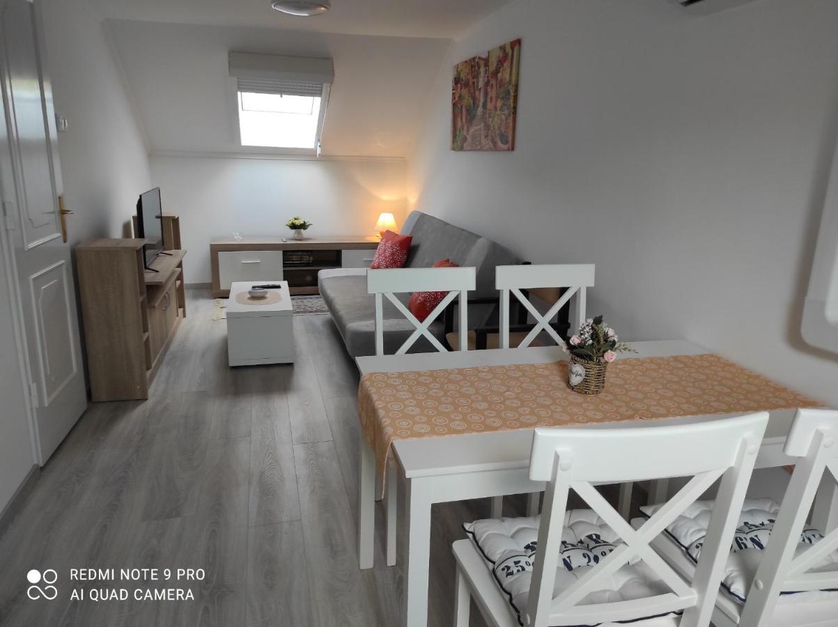 Era Apartman Apartment ฮอร์กานี ภายนอก รูปภาพ