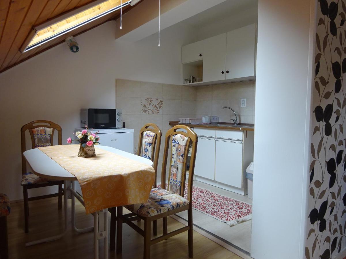 Era Apartman Apartment ฮอร์กานี ภายนอก รูปภาพ