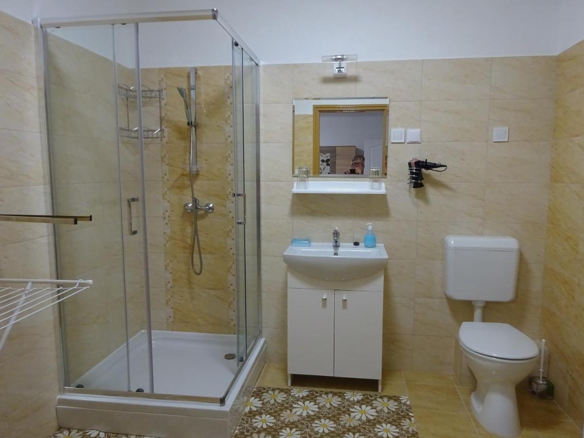 Era Apartman Apartment ฮอร์กานี ภายนอก รูปภาพ