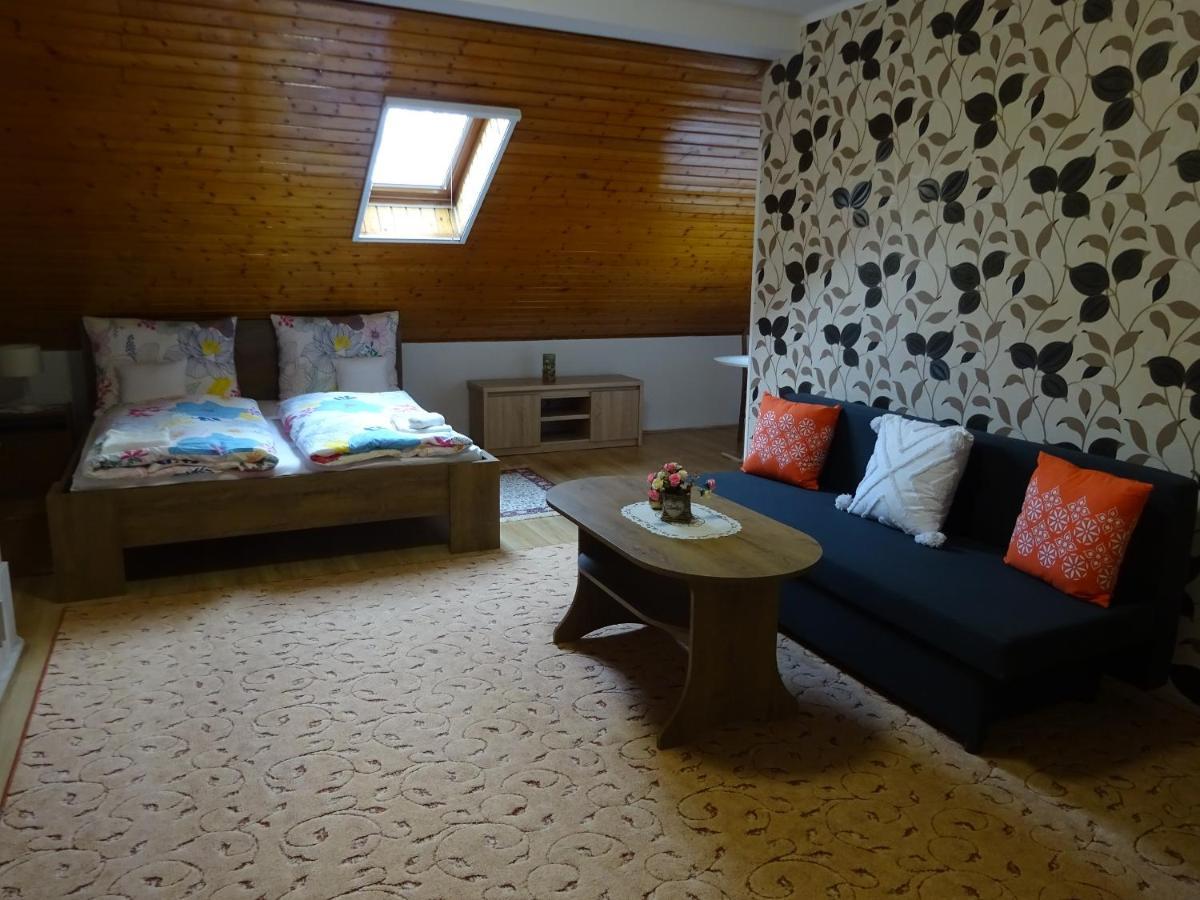 Era Apartman Apartment ฮอร์กานี ภายนอก รูปภาพ